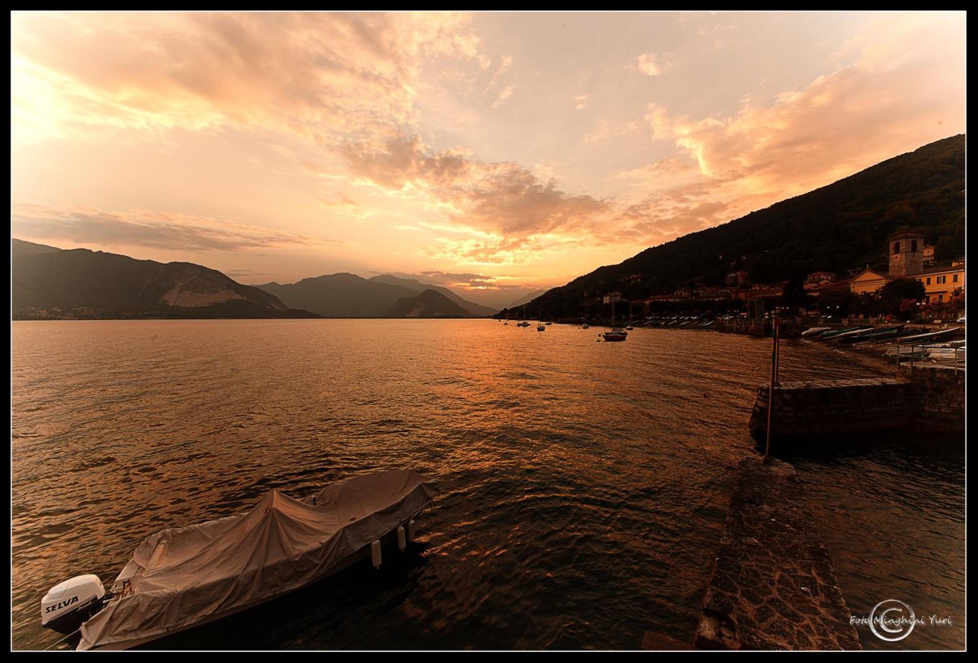 Hotel Novara แวร์บาเนีย ภายนอก รูปภาพ