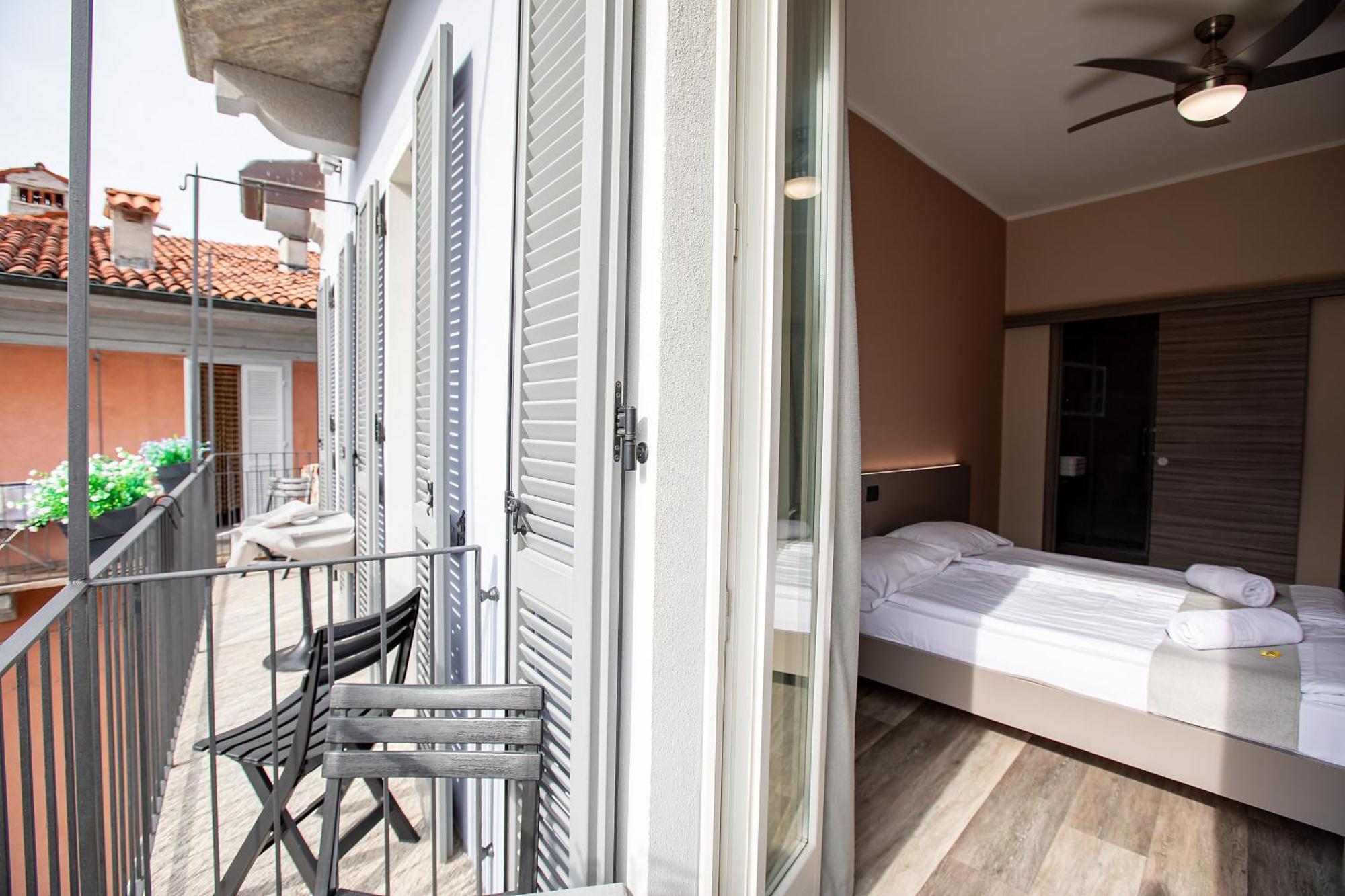 Hotel Novara แวร์บาเนีย ภายนอก รูปภาพ